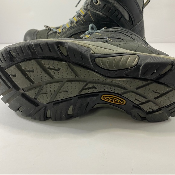 Keen Revel Woman’s Boots - Picture 6 of 8